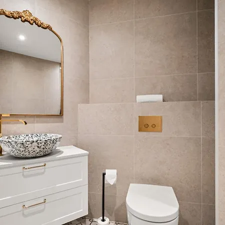 Historic Gem I Charming برغن